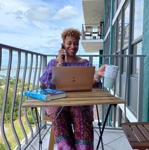 Meet your Posher, Yvette